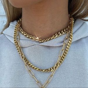 Gold chain link necklace